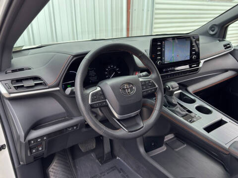 2024 Toyota Sienna XSE 7-Passenger