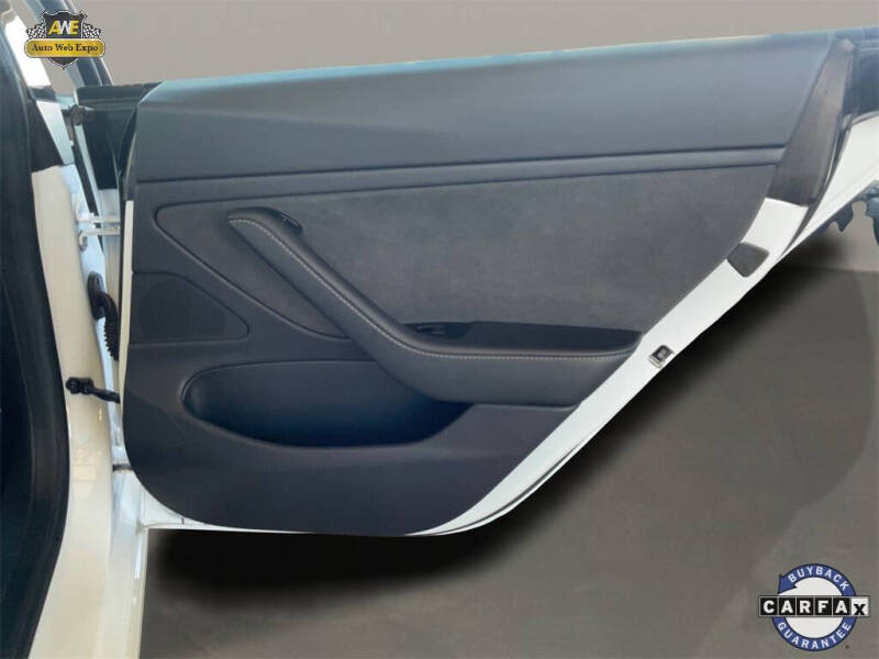 2019 Tesla Model 3 Mid Range