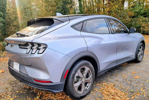 2022 Ford Mustang Mach-E Select