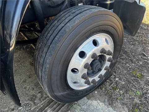 2007 Freightliner M2 106