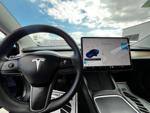 2021 Tesla Model 3 Standard Range Plus