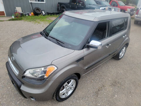 2011 Kia Soul +