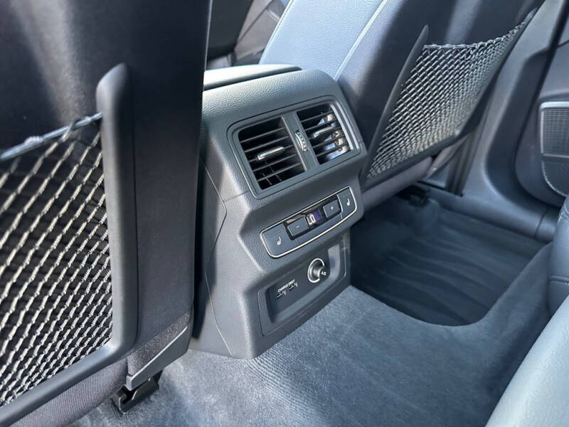 2020 Audi Q5 quattro Premium Plus 45 TFSI