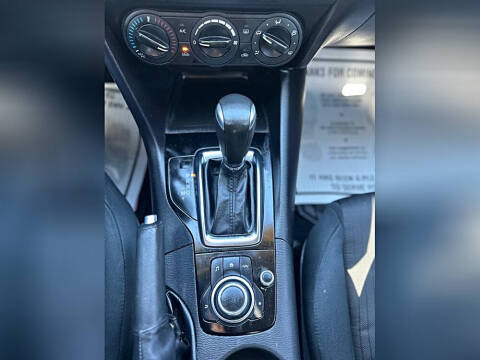 2016 Mazda MAZDA3 i Sport