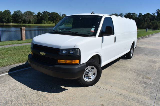 2023 Chevrolet Express 2500
