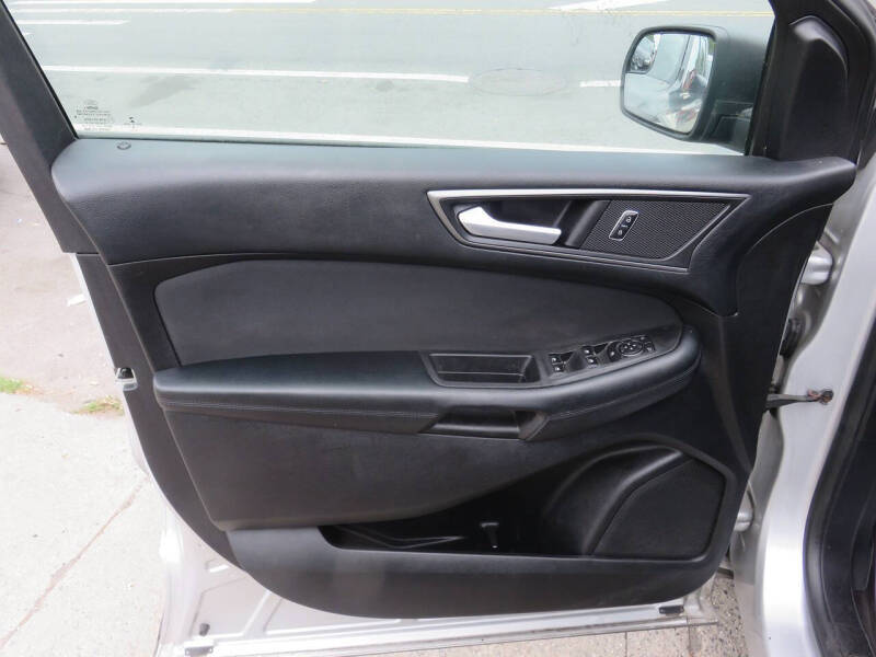 2017 Ford Edge SE
