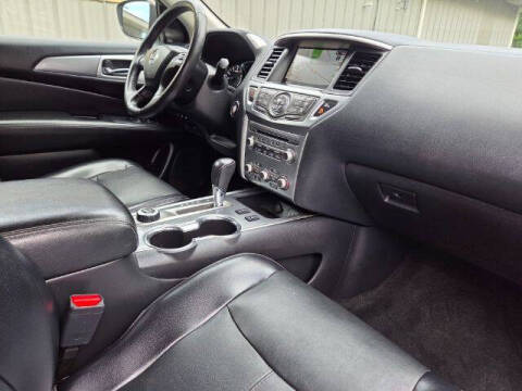 2020 Nissan Pathfinder SL