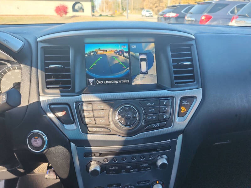 2018 Nissan Pathfinder SL