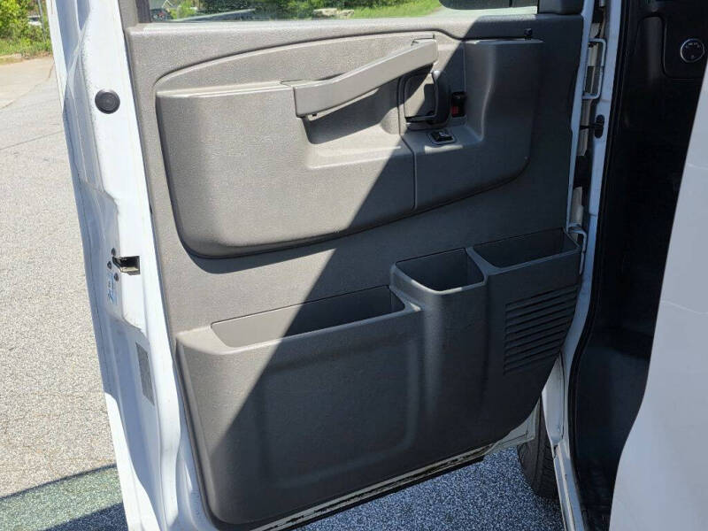 2017 Chevrolet Express 2500