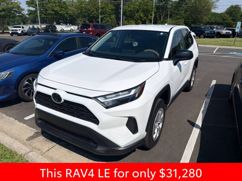 2025 Toyota RAV4 LE