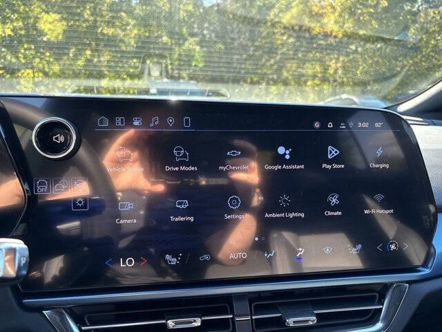 2026 Chevrolet Equinox EV LT 2