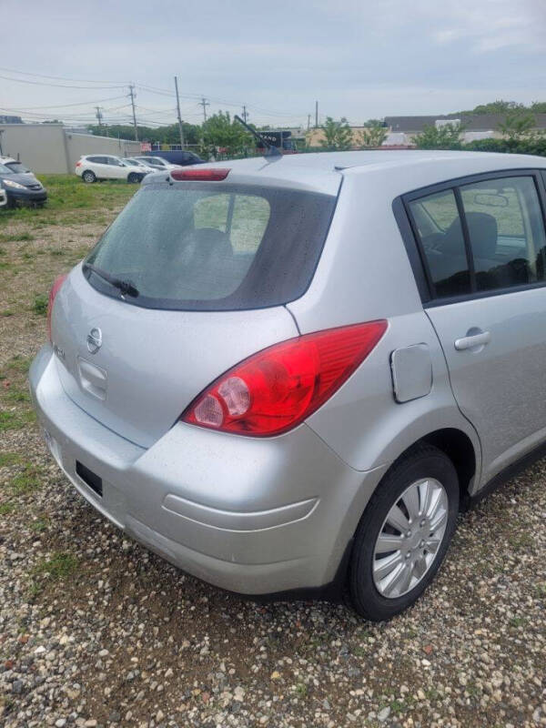 2009 Nissan Versa 1.8 S