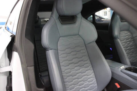 2023 Audi e-tron GT quattro Prestige