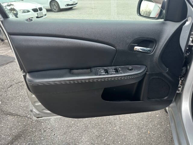 2012 Chrysler 200 Limited