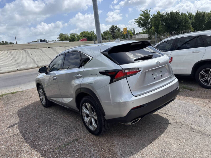 2017 Lexus NX 200t