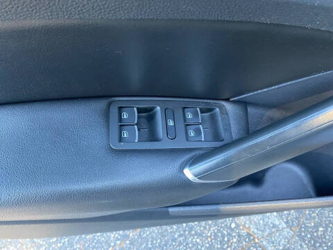 2017 Volkswagen Passat 1.8T R-Line