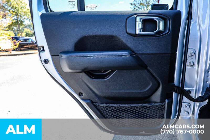 2023 Jeep Gladiator Overland