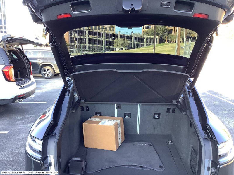 2024 Porsche Macan GTS