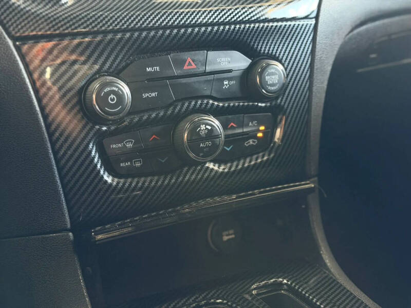 2019 Chrysler 300 S
