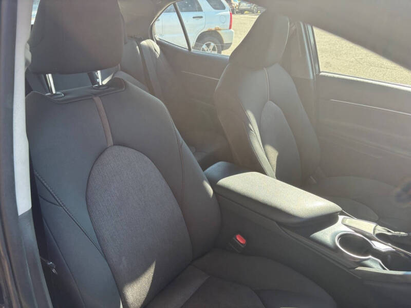 2020 Toyota Camry LE