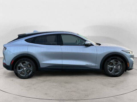 2022 Ford Mustang Mach-E Select