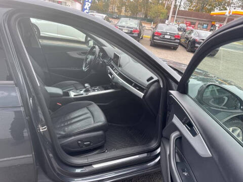 2017 Audi A4 2.0T quattro Premium