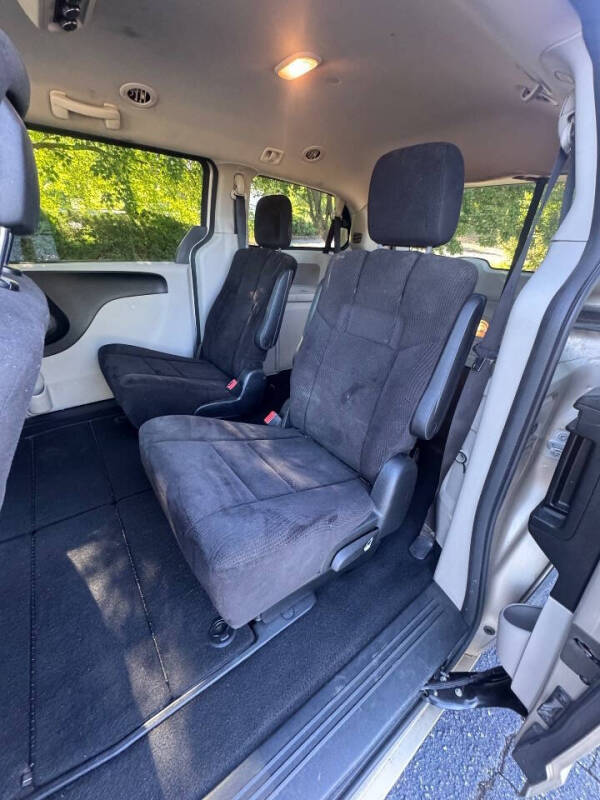 2012 Dodge Grand Caravan American Value Package