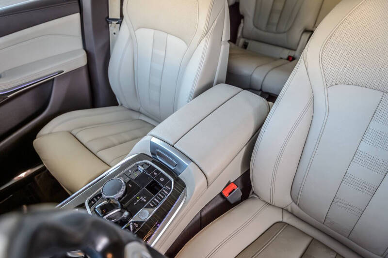 2019 BMW X7 xDrive40i