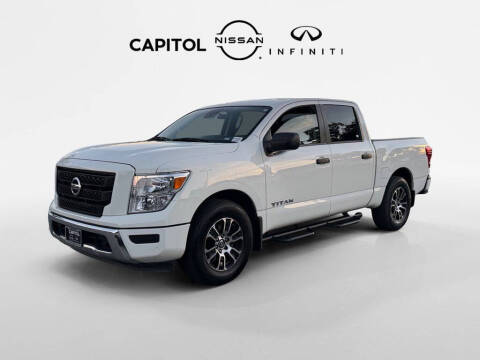 2022 Nissan Titan SV