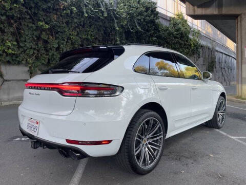 2020 Porsche Macan Turbo