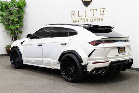 2020 Lamborghini Urus