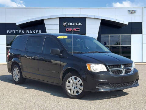 2017 Dodge Grand Caravan for sale at Betten Baker Preowned Center in Twin Lake MI