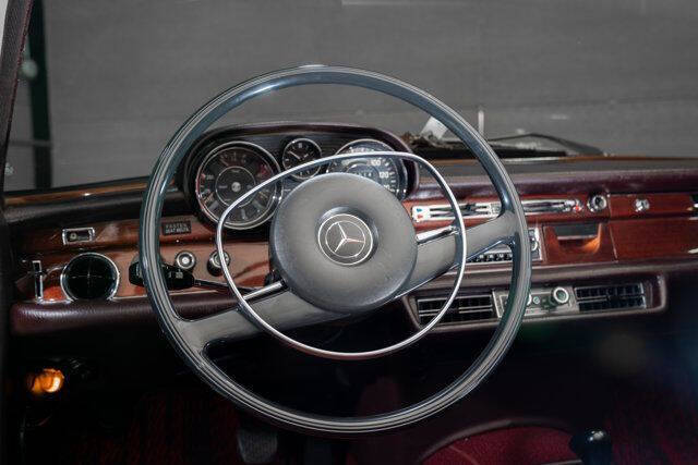 1973 Mercedes-Benz 280-Class
