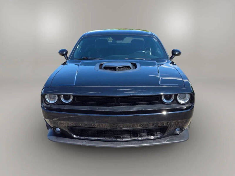 2017 Dodge Challenger 392 HEMI Scat Pack Shaker
