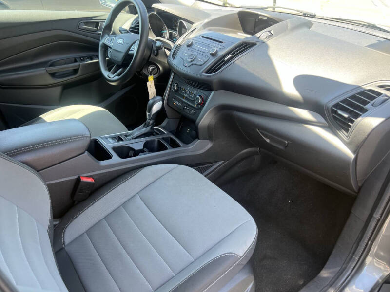 2017 Ford Escape S