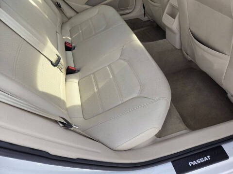 2015 Volkswagen Passat 1.8T Limited Edition