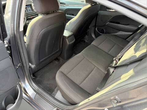 2020 Hyundai Elantra SEL