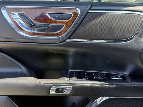 2020 Lincoln Continental Standard