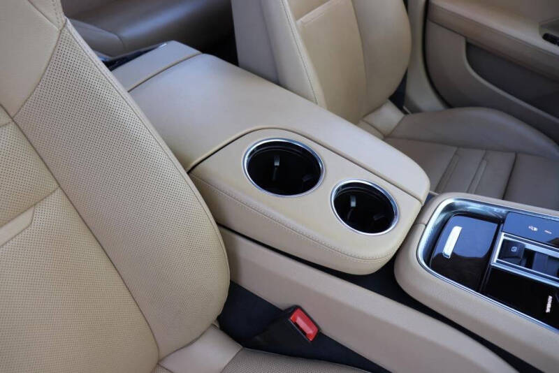 2018 Porsche Panamera 4 E-Hybrid