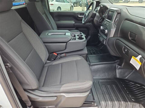 2025 GMC Sierra 2500HD Pro