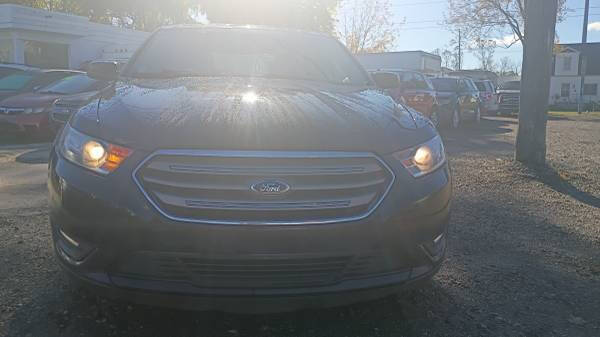 2014 Ford Taurus SEL
