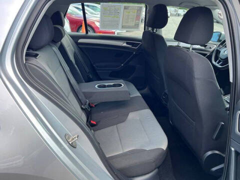 2016 Volkswagen e-Golf SE