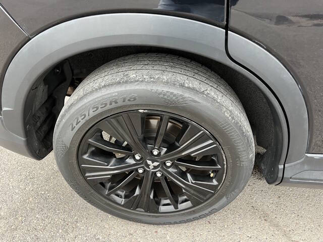 2019 Mitsubishi Eclipse Cross LE