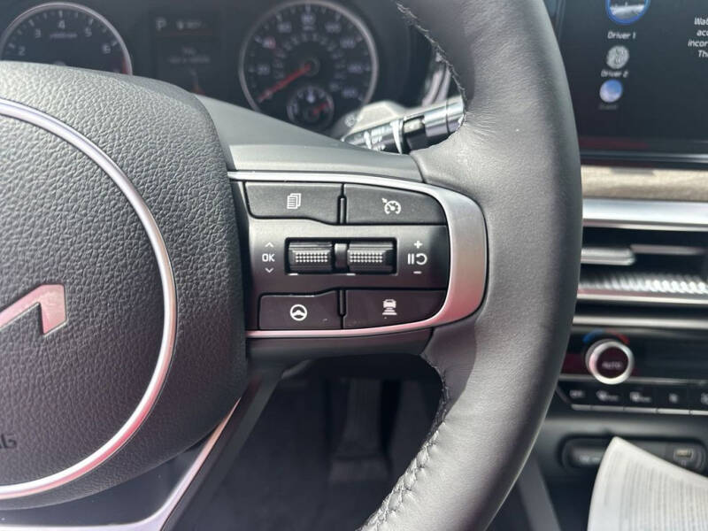 2024 Kia K5 EX