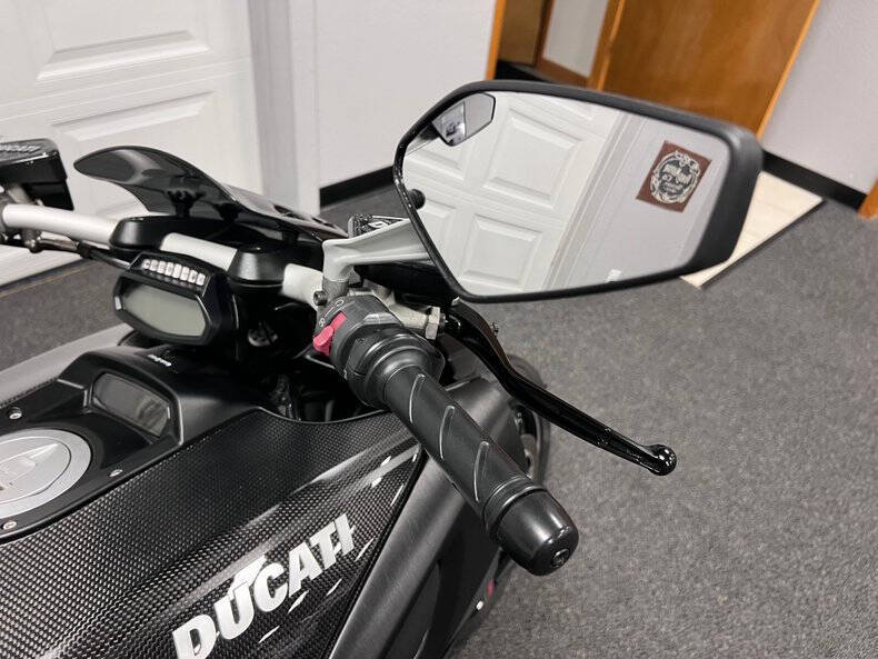 2012 Ducati Diavel Carbon Series