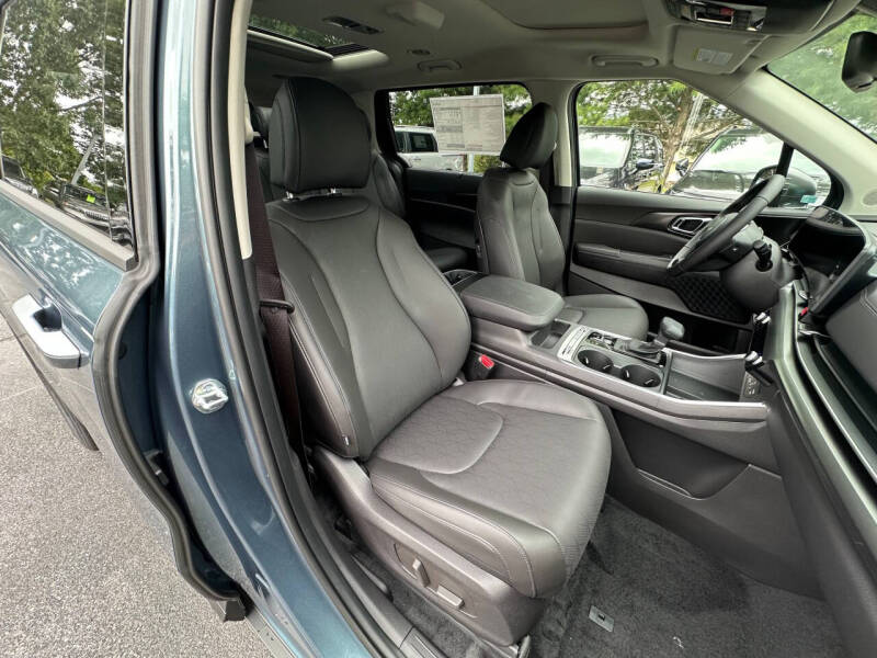 2026 Kia Carnival SX