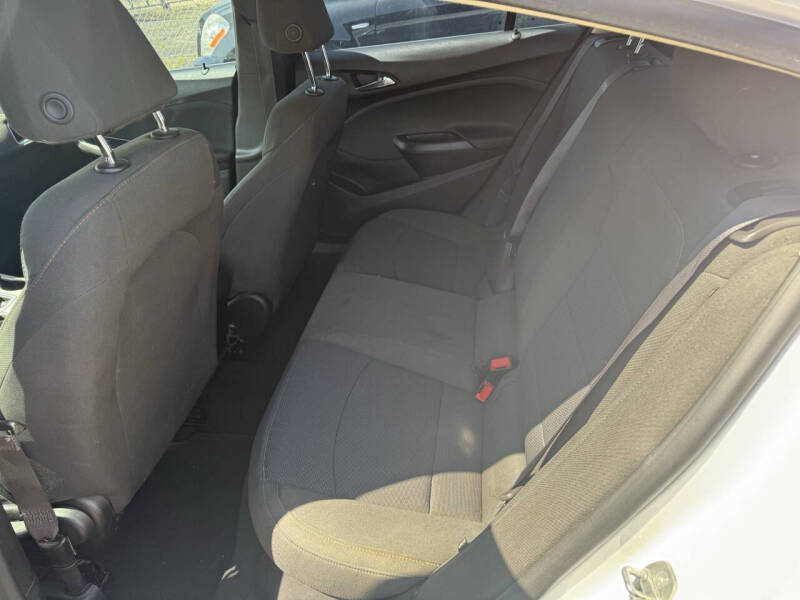 2017 Chevrolet Cruze LS Auto