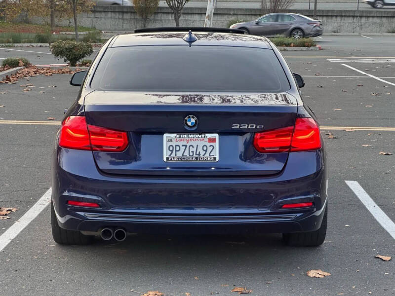 2017 BMW 3 Series 330e iPerformance