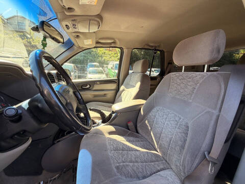 2004 GMC Envoy SLE