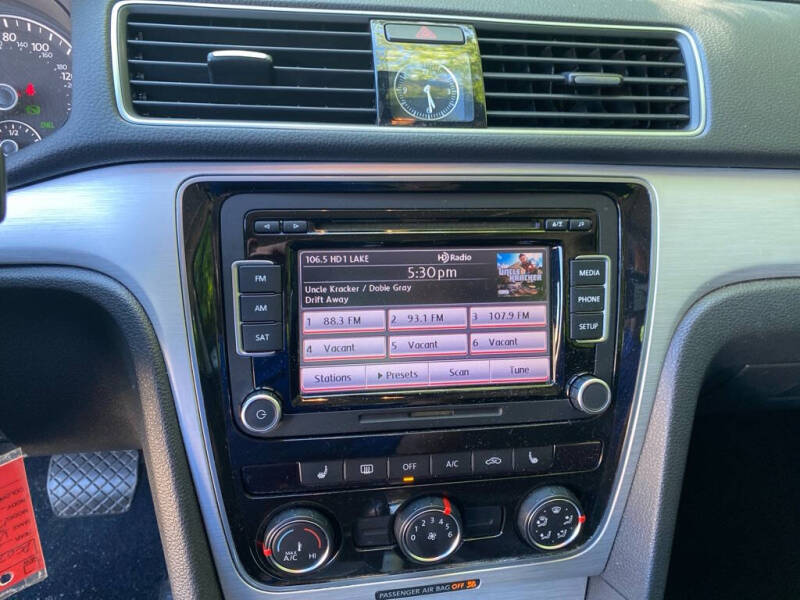 2013 Volkswagen Passat